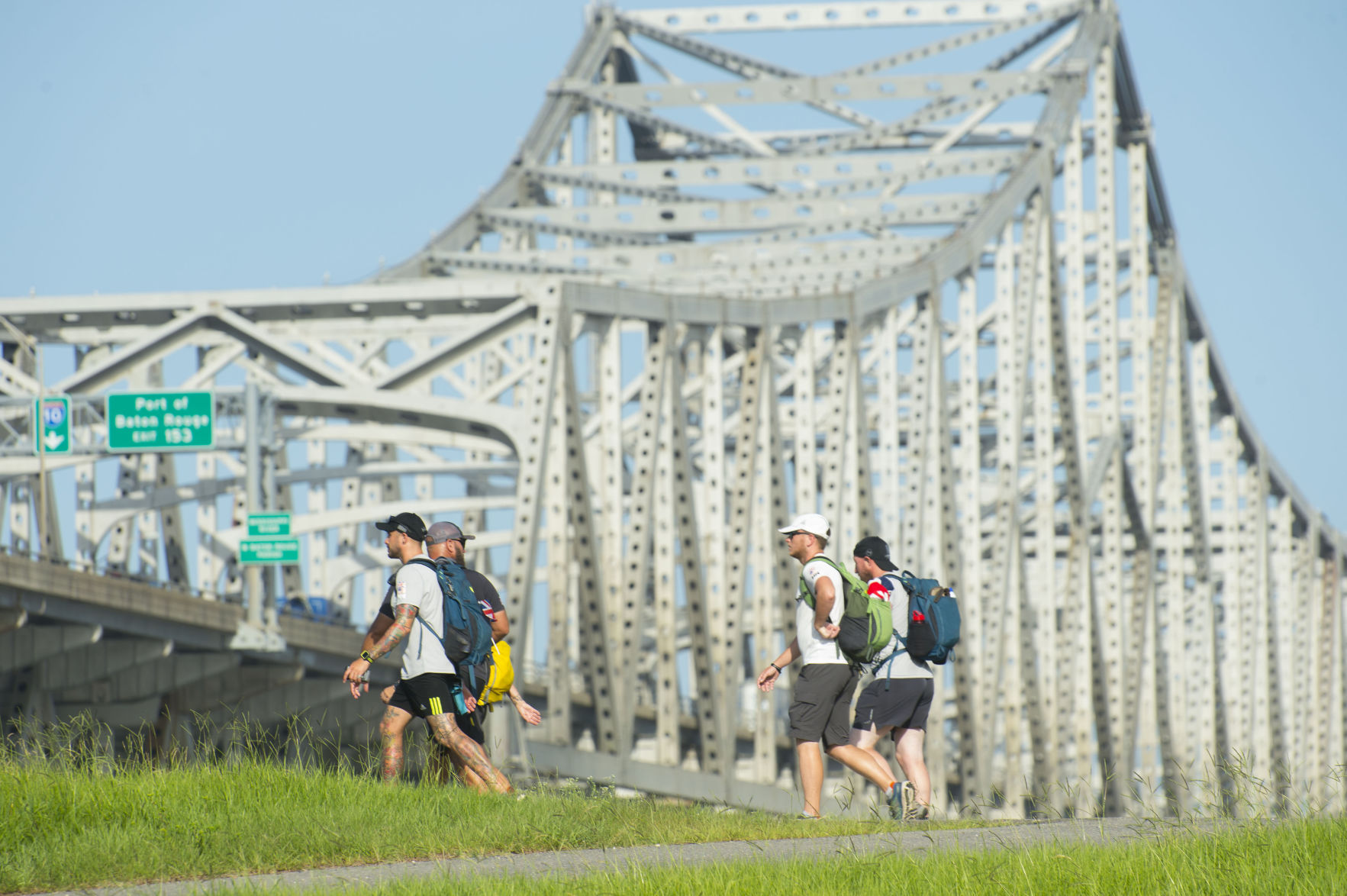 BR.walkofamerica324.adv